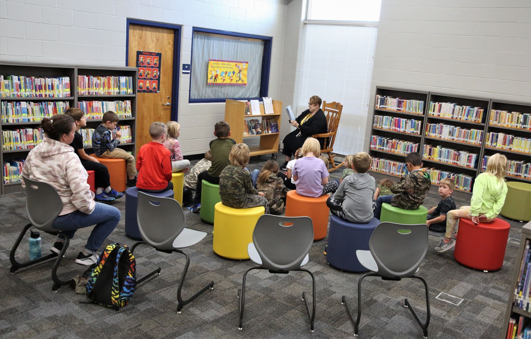 Clear Creek Elementary School - renovated library - reading area